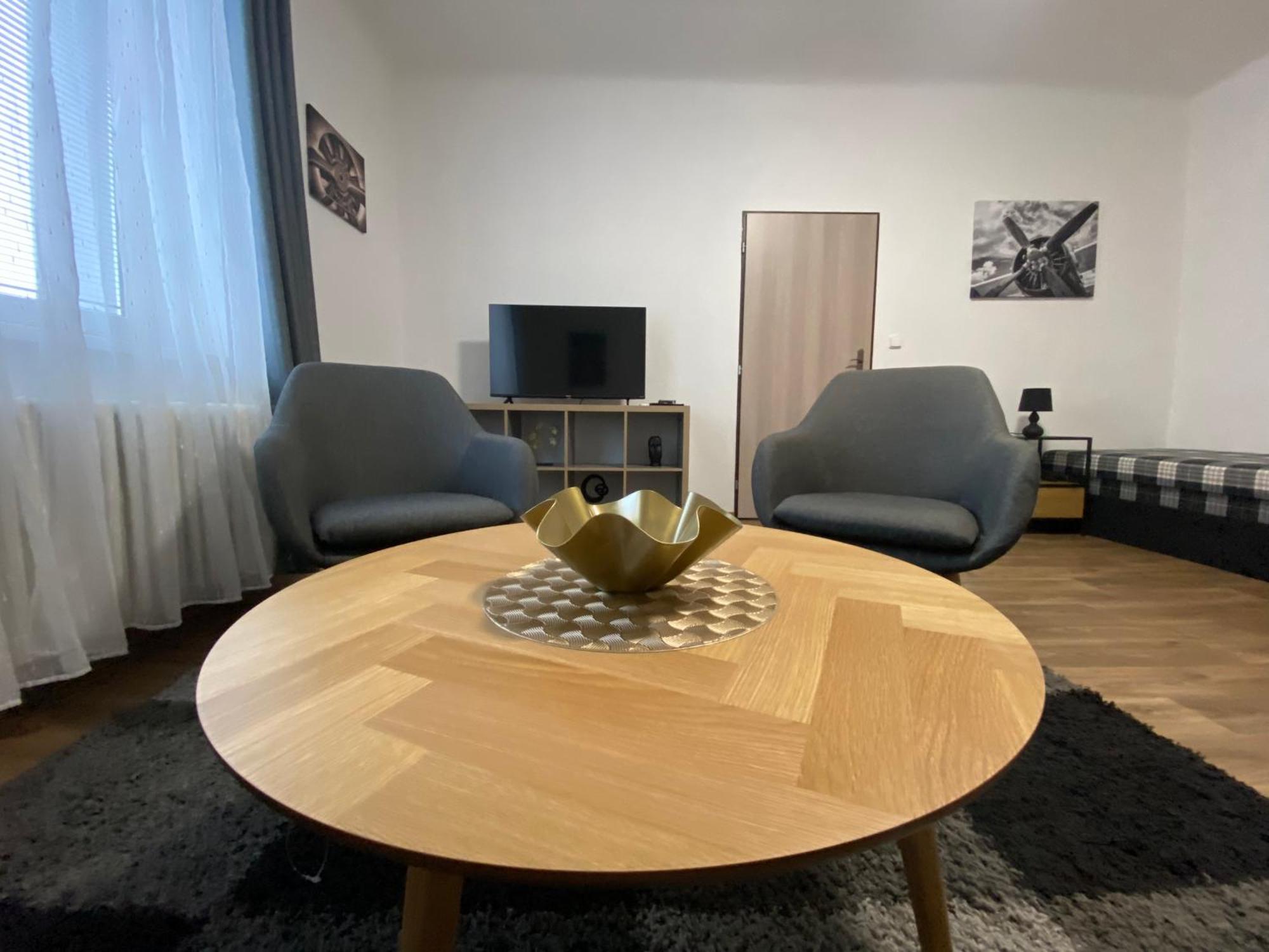 Cerna Ruze - Apartman 3 Plzeň Exterior foto